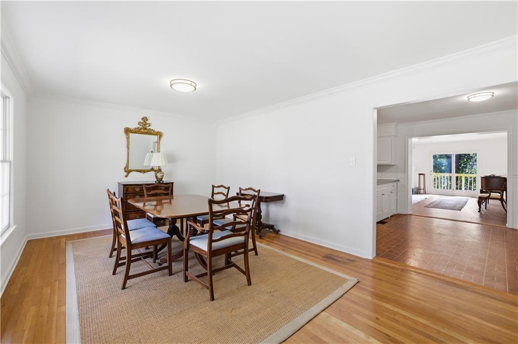 2685 Warwick Circle NE