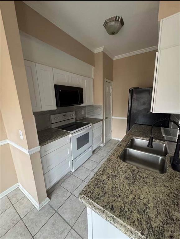 937 Carla Place