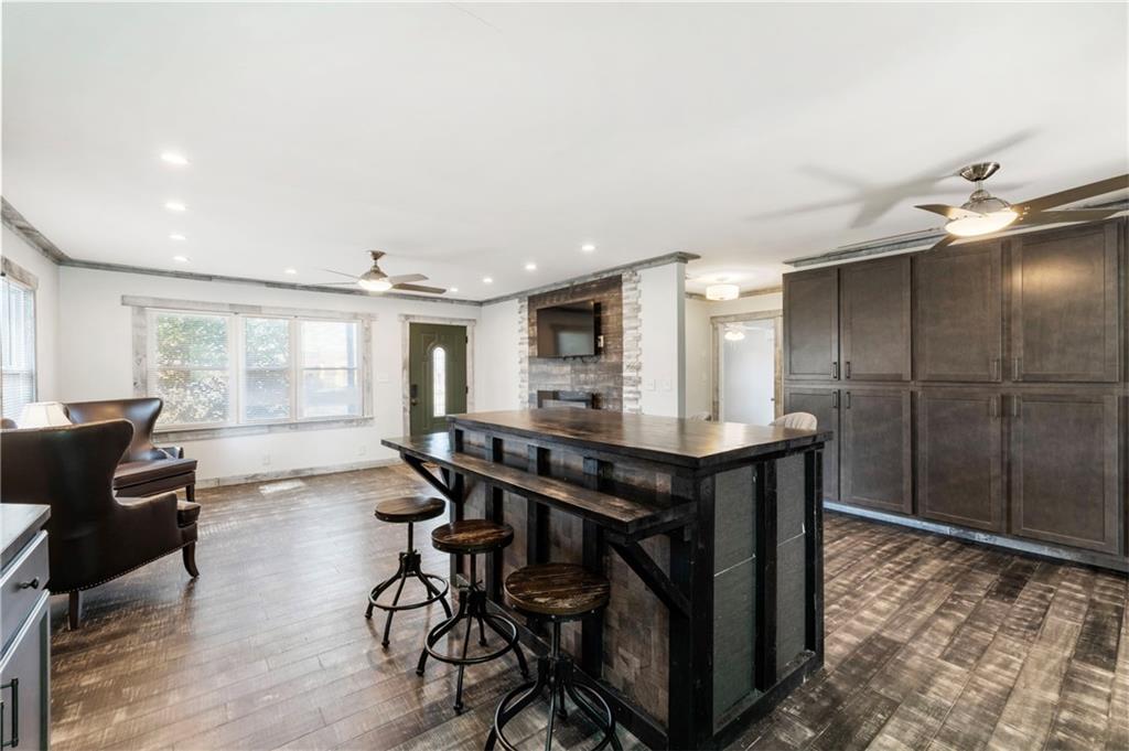 5211 Oakdale SE
