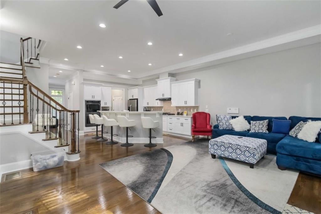 4280 Kingston Gate Cove