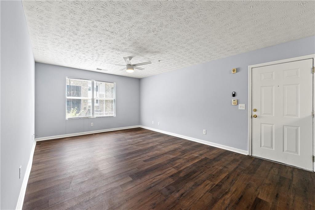 3203 Fairington Drive, Lithonia, Georgia image 3