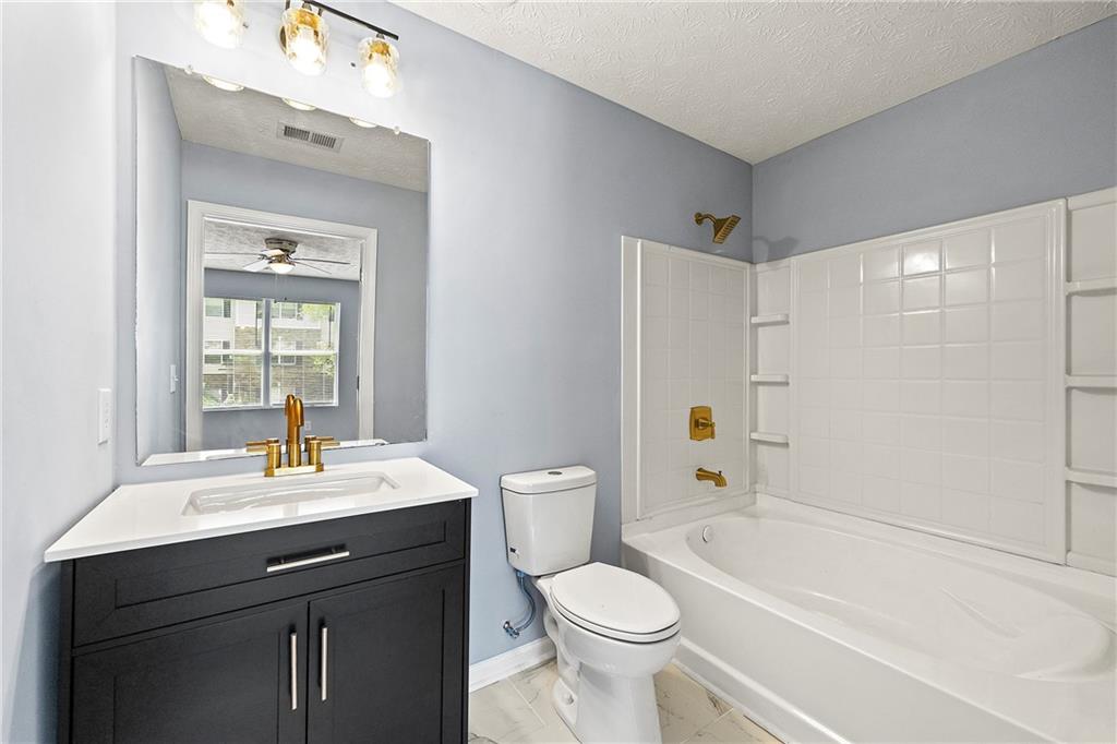 3203 Fairington Drive, Lithonia, Georgia image 21