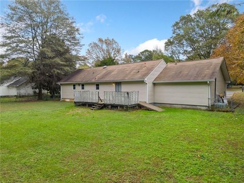 A home in Powder Springs