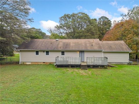 A home in Powder Springs