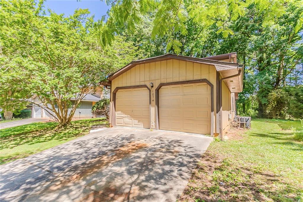 1074 Cherokee Heights