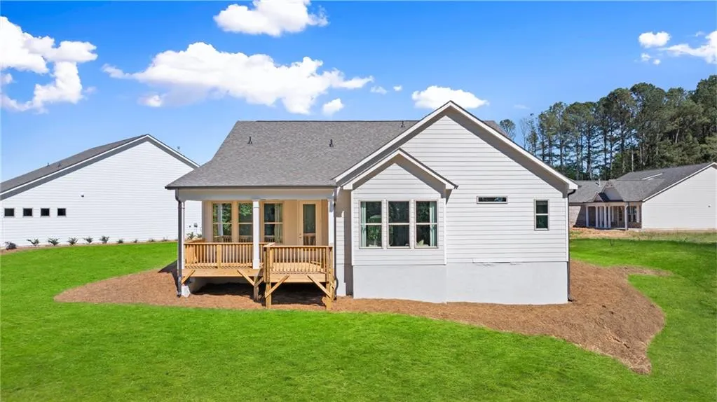 Snellville, Georgia 30078, United States, 2 Bedrooms Bedrooms, ,3 BathroomsBathrooms,Residential,Pending,49773