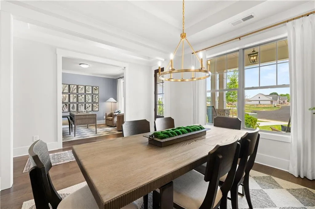 Snellville, Georgia 30078, United States, 2 Bedrooms Bedrooms, ,3 BathroomsBathrooms,Residential,Pending,49773