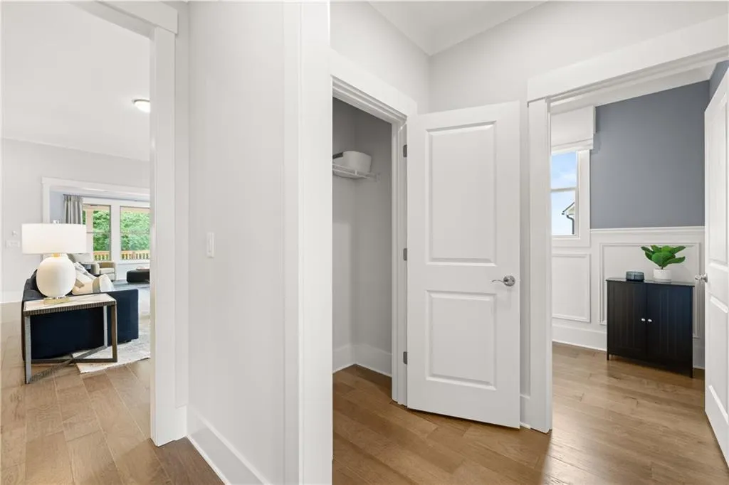 Snellville, Georgia 30078, United States, 2 Bedrooms Bedrooms, ,3 BathroomsBathrooms,Residential,Pending,49773