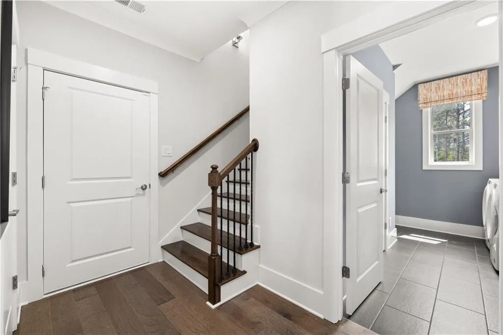 Snellville, Georgia 30078, United States, 2 Bedrooms Bedrooms, ,3 BathroomsBathrooms,Residential,Pending,49773