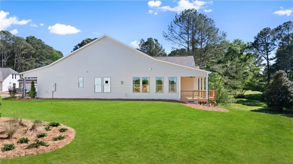 Snellville, Georgia 30078, United States, 2 Bedrooms Bedrooms, ,3 BathroomsBathrooms,Residential,Pending,49773