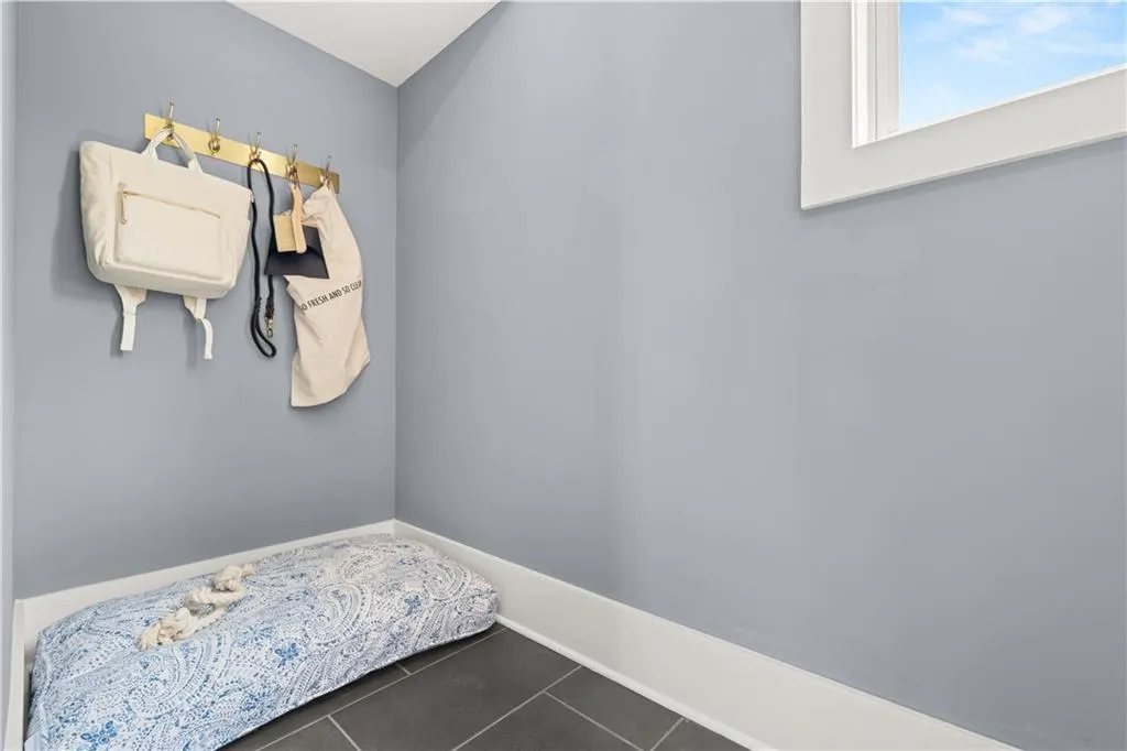 Snellville, Georgia 30078, United States, 2 Bedrooms Bedrooms, ,3 BathroomsBathrooms,Residential,Pending,49773