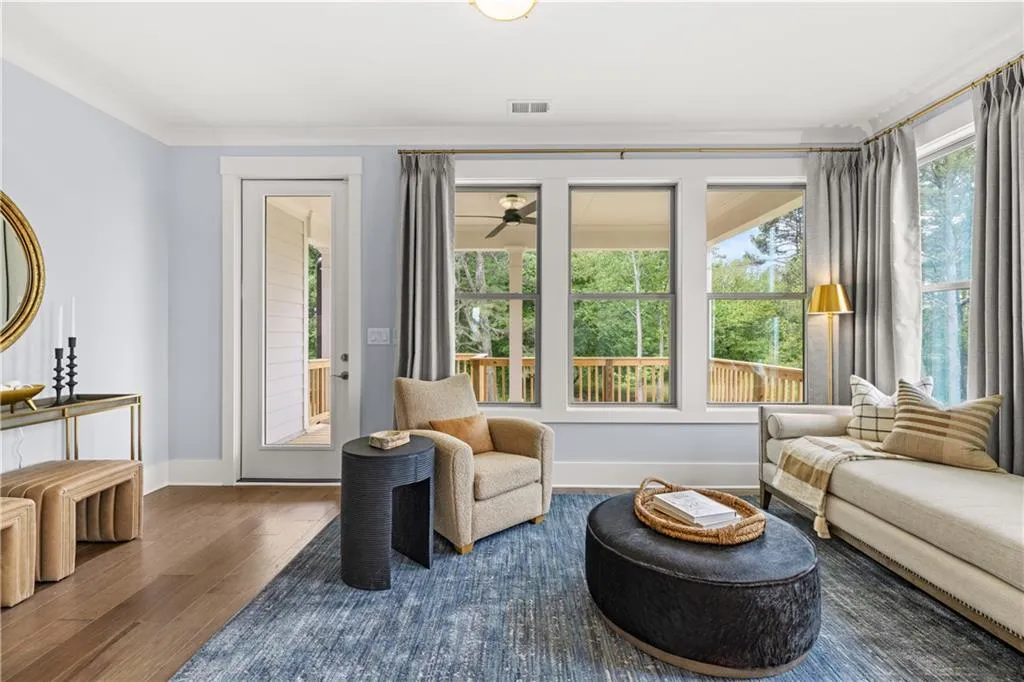 Snellville, Georgia 30078, United States, 2 Bedrooms Bedrooms, ,3 BathroomsBathrooms,Residential,Pending,49773