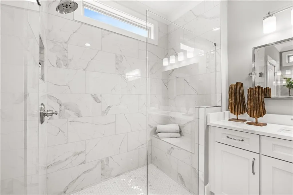 Snellville, Georgia 30078, United States, 2 Bedrooms Bedrooms, ,3 BathroomsBathrooms,Residential,Pending,49773