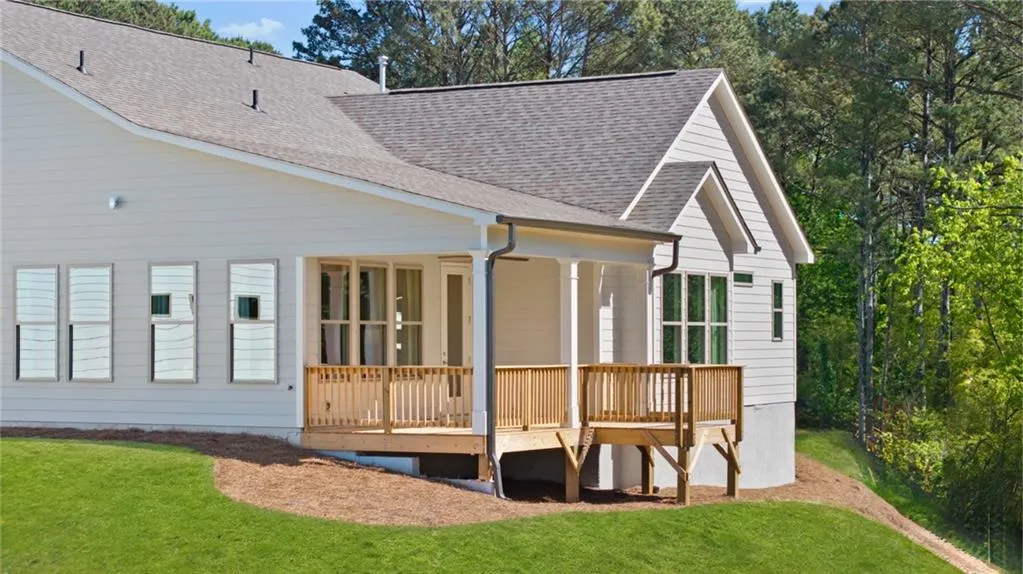 Snellville, Georgia 30078, United States, 2 Bedrooms Bedrooms, ,3 BathroomsBathrooms,Residential,Pending,49773