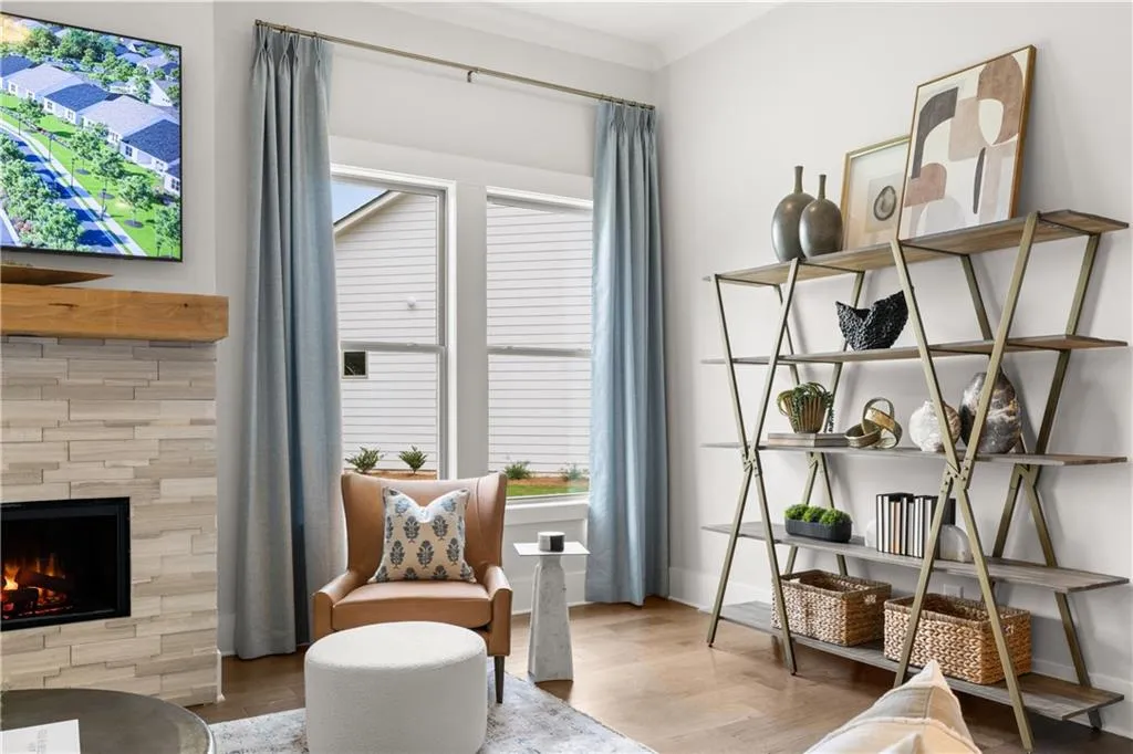 Snellville, Georgia 30078, United States, 2 Bedrooms Bedrooms, ,3 BathroomsBathrooms,Residential,Pending,49773