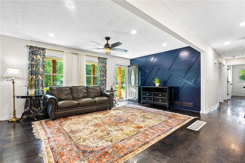 2905 Jim Owens Road NW