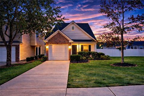 Homes For Sale - 6150 Smoke Ridge Lane<br/> Cumming, GA 30041