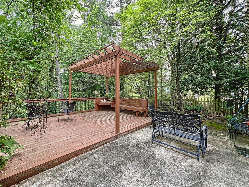 3220 Stoney Acres Drive, Kennesaw, Georgia image 4