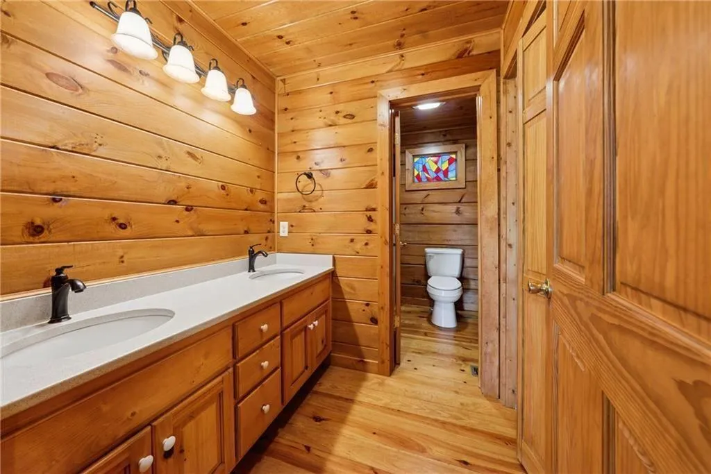 Ellijay, Georgia 30540, United States, 3 Bedrooms Bedrooms, ,2 BathroomsBathrooms,Residential,Active,115221