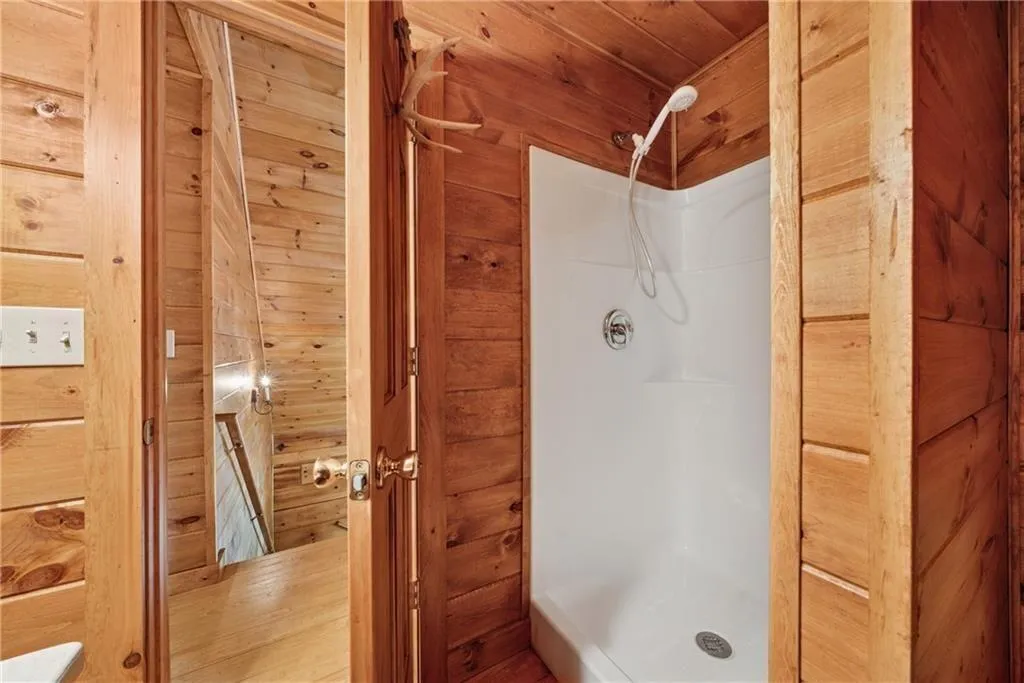 Ellijay, Georgia 30540, United States, 3 Bedrooms Bedrooms, ,2 BathroomsBathrooms,Residential,Active,115221