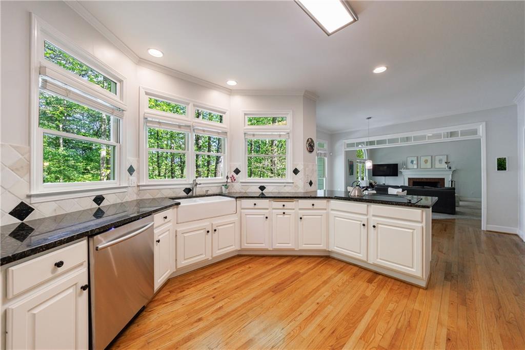 415 Oak Laurel Court, Johns Creek, Georgia image 12