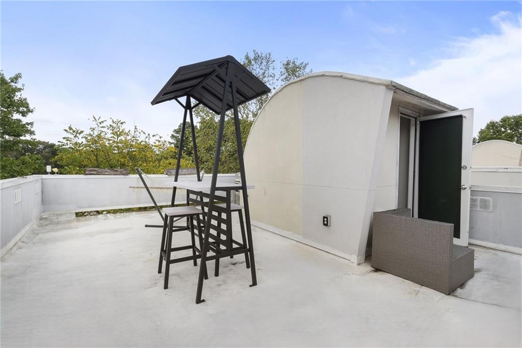 Brookhaven Studios - Residential