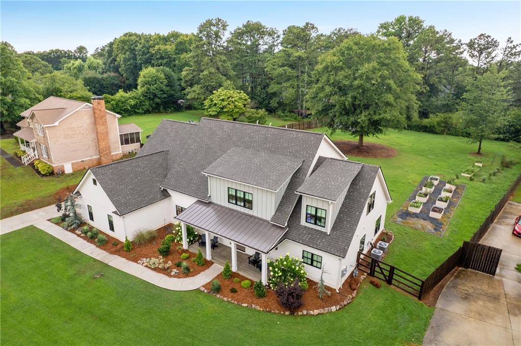 290 Walnutwood Trail