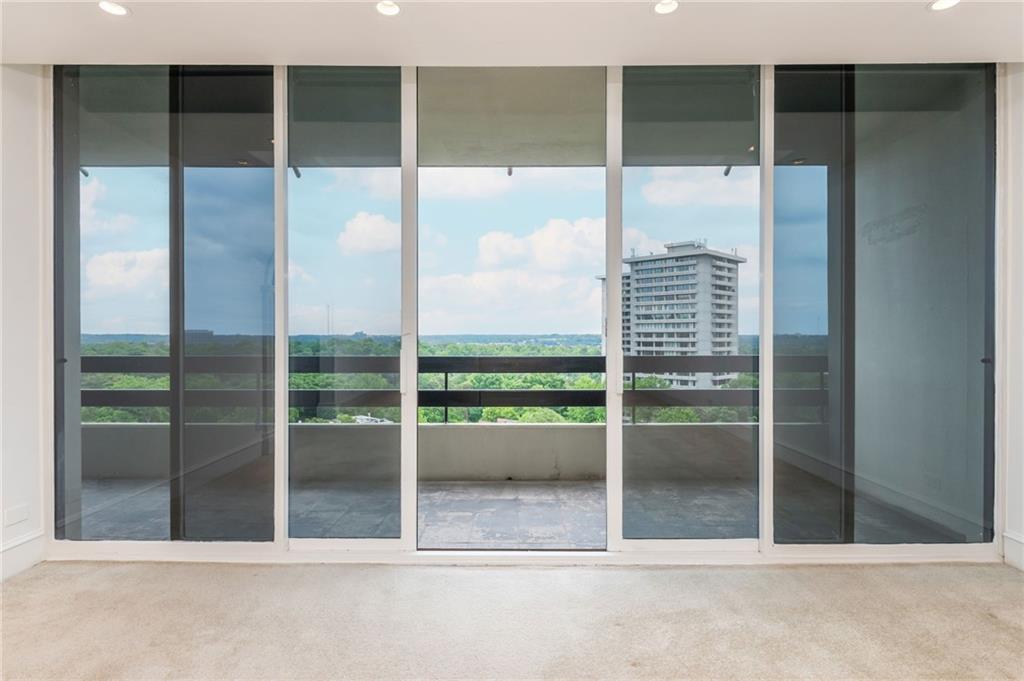 2660 Peachtree Road NW 15G