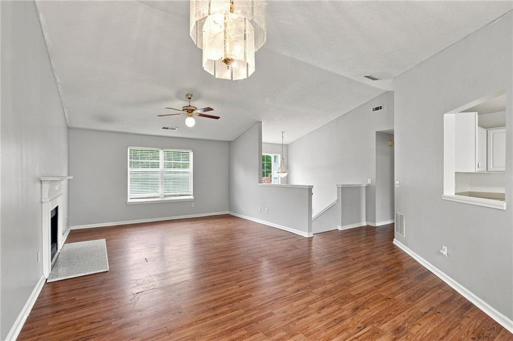2808 Vintage Wood Way