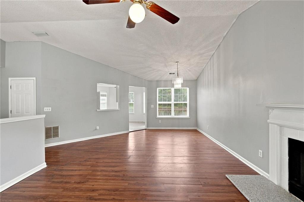 2808 Vintage Wood Way