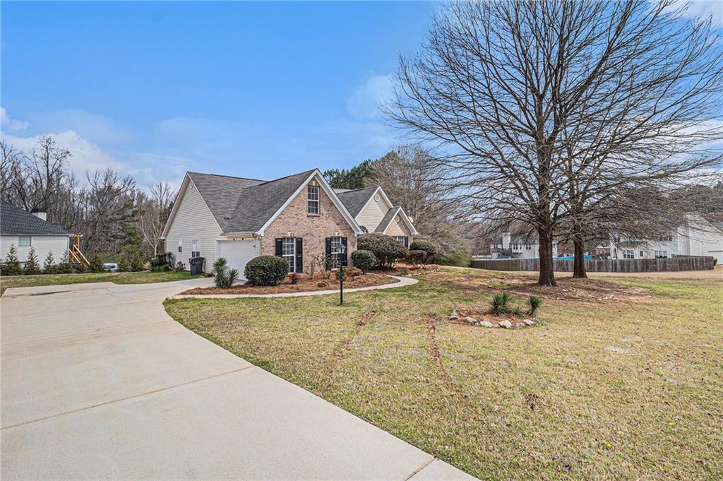 109 Melrose Creek Drive, Stockbridge, Georgia image 3