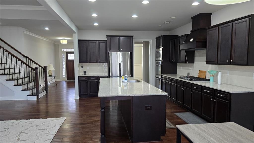 605 Lanshire Drive, Alpharetta, Georgia image 10
