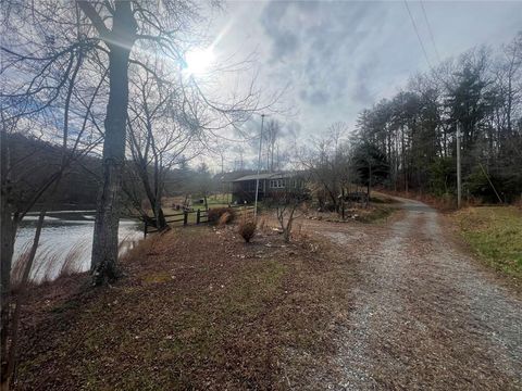 2308 Rackley Road Ellijay GA 30536
