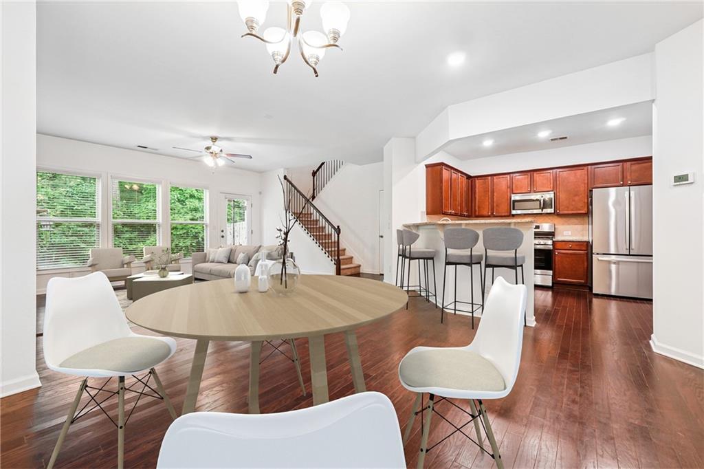 1425 Hampton Oaks Drive