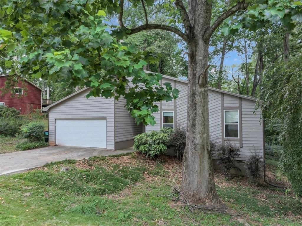 5065 Carole Place