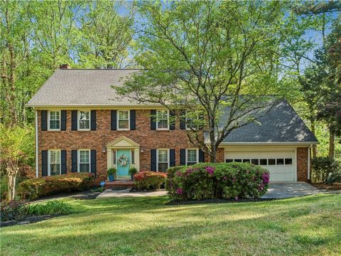 Homes For Sale - 2946 Thornridge Drive<br/> Dekalb County, Atlanta, GA 30340