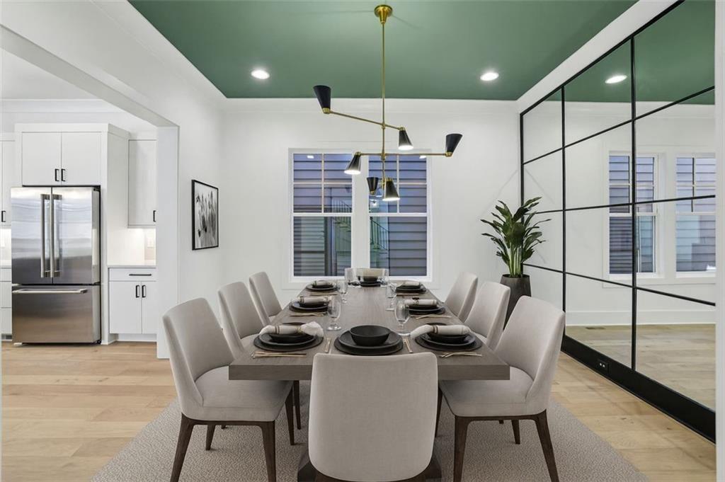 2595 Apple Valley Road NE