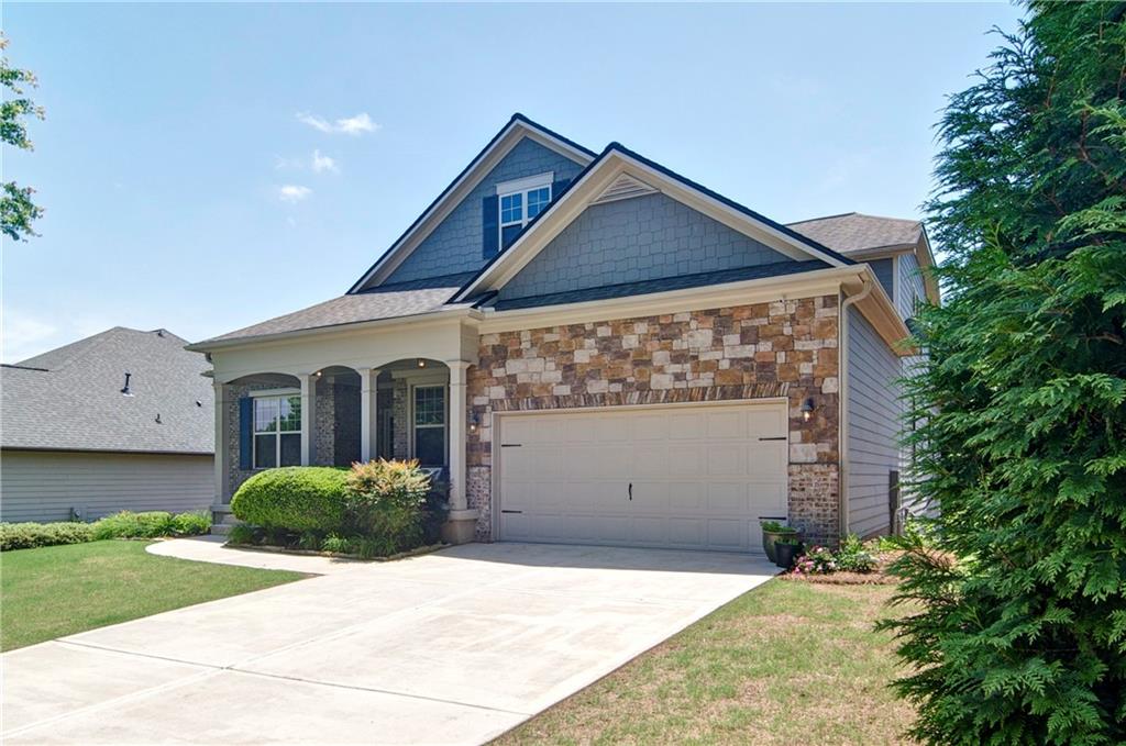 514 Creekshire Circle