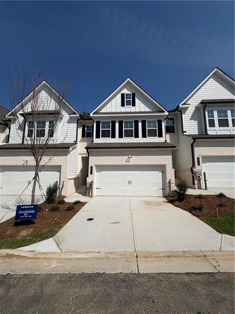 Townhouse For Sale - 2562 States Avenue<br/> Doraville, GA 30360
