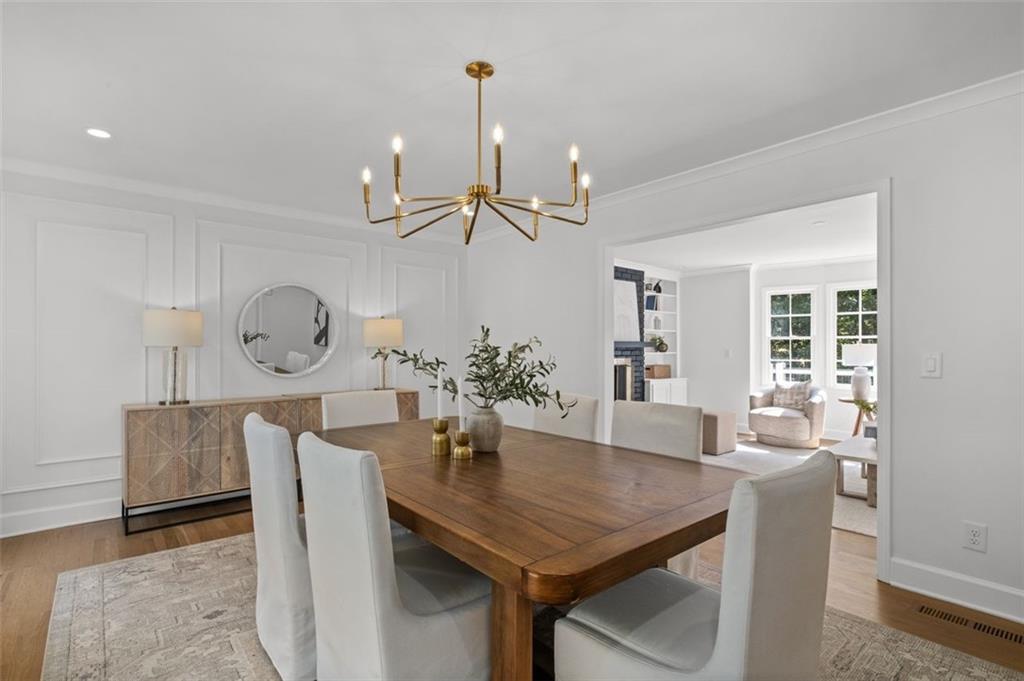 5143 Meadowlake Lane