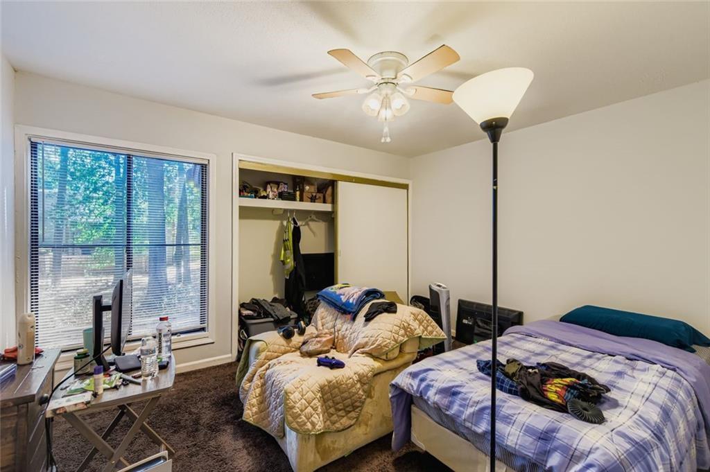 2 Willowick Drive