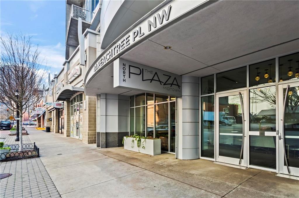 44 Peachtree Place NW 1628