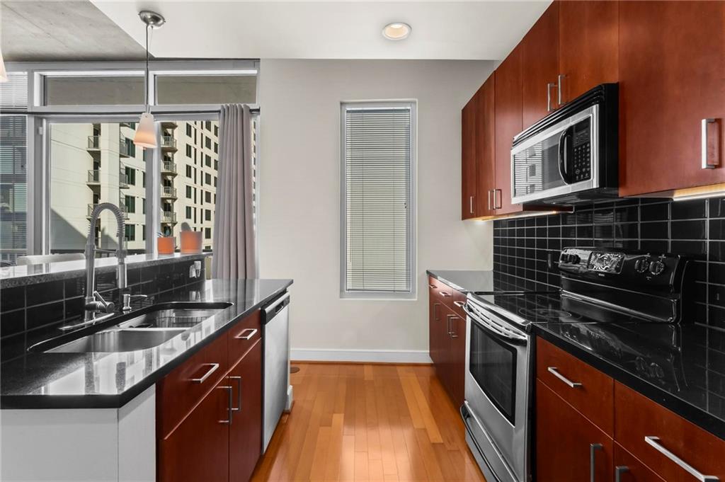 44 Peachtree Place NW 1628