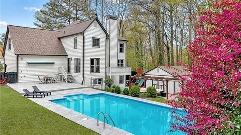Homes For Sale - 4110 Providence Square<br/> Alpharetta, GA 30009