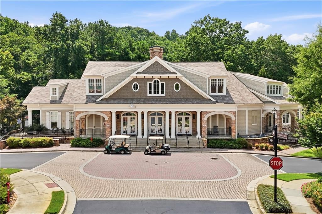 102 Riversgate Drive
