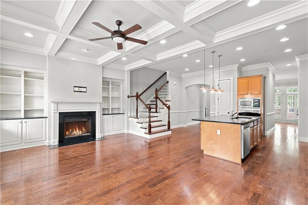 102 Riversgate Drive
