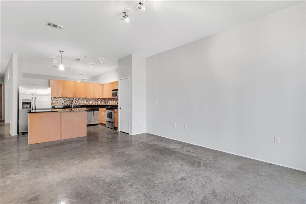 560 Dutch Valley Road NE 2210