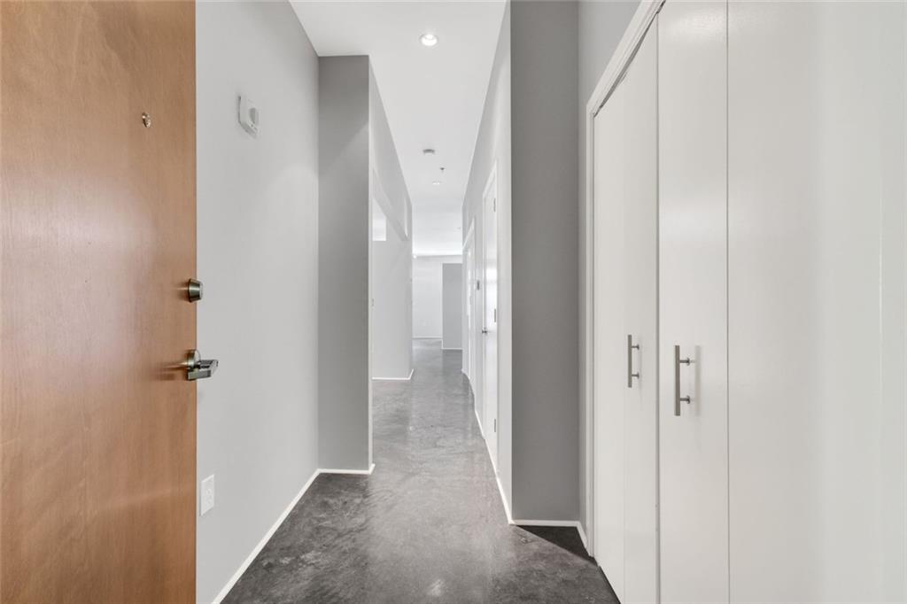 560 Dutch Valley Road NE 2210