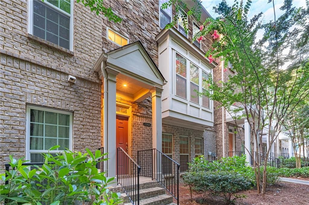 Photo of 2166 Rock Creek Park, Decatur, GA 30033 (MLS # 7704669)