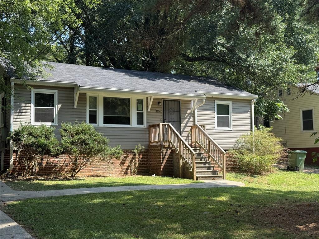 Location is everything, and this 3-bedroom, 2-bath bungalow is right where you want to be! Nestled in the heart of Atlanta’s vibrant Westside, 1228 Elizabeth Avenue SW is a blank canvas ready for your vision. With over 1,100 sq. ft. of living space, this home offers endless possibilities whether you’re looking to create your personal paradise or an investment opportunity. The single-level layout provides a spacious living area, flexible floor plan, and room to reimagine. Just minutes from Downtown Atlanta, you’ll enjoy easy access to parks, shopping, dining, and all the city has to offer. No HOA. Convenient location near major highways makes commuting a breeze. Don’t miss your chance to unlock the potential in this classic Atlanta bungalow!